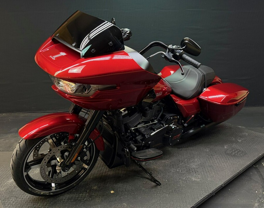 Harley-Davidson® Road Glide™ 2025 FLTRX BRILLIANT RED