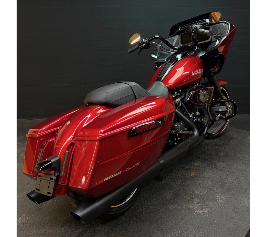 Harley-Davidson® Road Glide™ 2025 FLTRX BRILLIANT RED