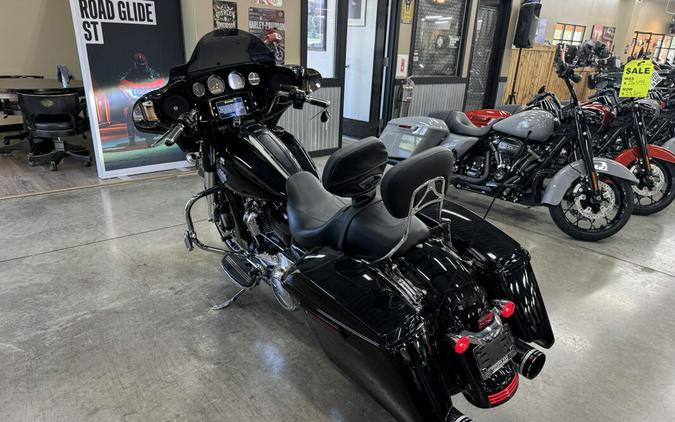 2021 Harley-Davidson Street Glide Special