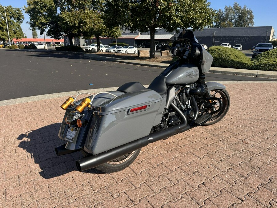 FLHXST 2022 Street Glide® ST
