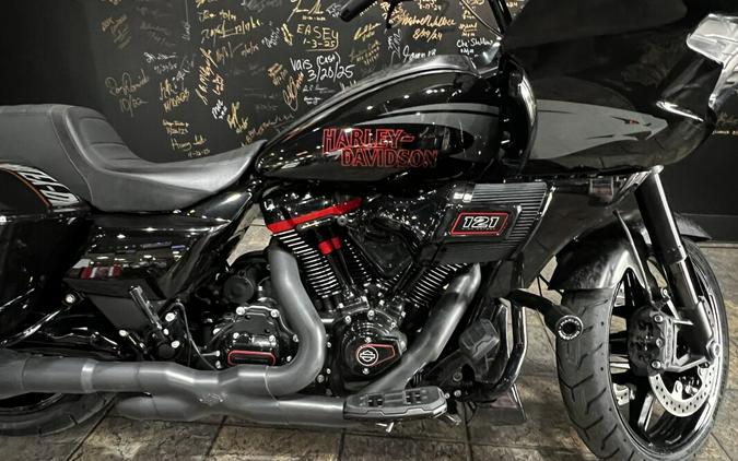 2024 Harley-Davidson CVO™ Road Glide® ST – High-Performance Touring