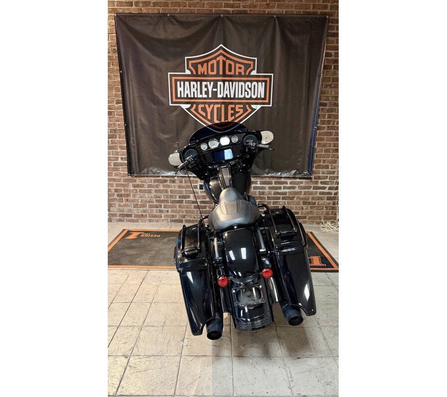 2022 Harley-Davidson Street Glide Special