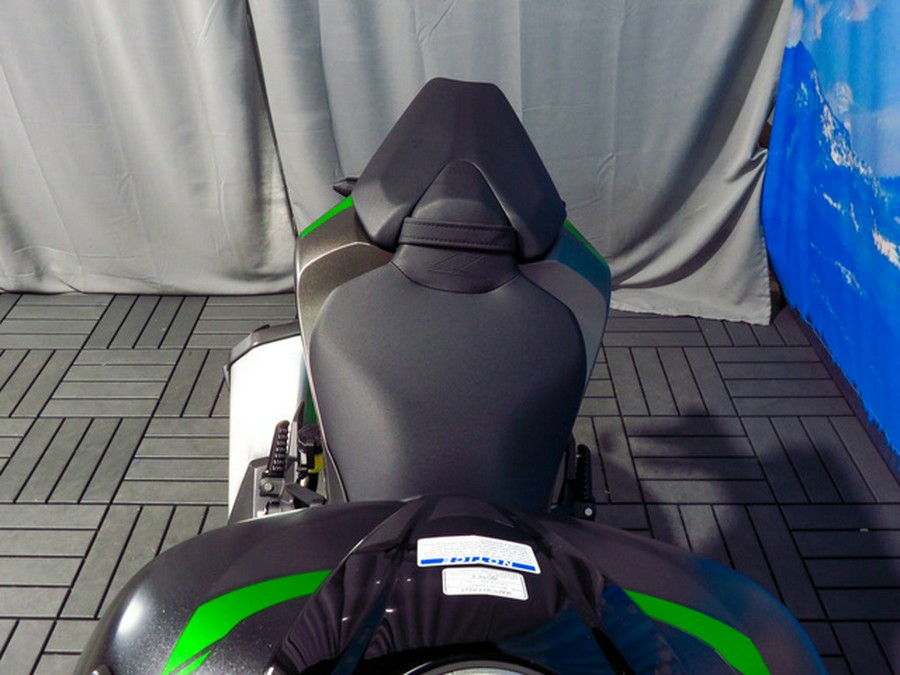 2026 Kawasaki Z1100 SE ABS