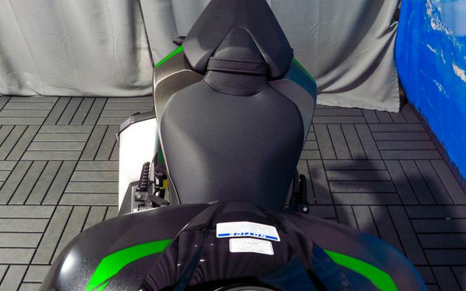 2026 Kawasaki Z1100 SE ABS