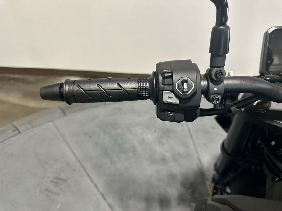 2025 Honda CB750 Hornet Base
