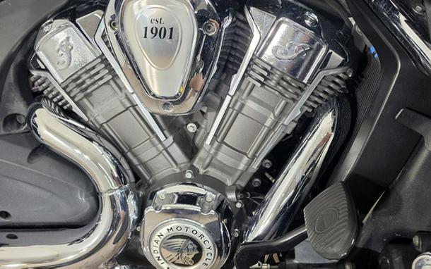 2022 Indian Pursuit Limited Black Metallic