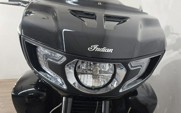 2022 Indian Pursuit Limited Black Metallic