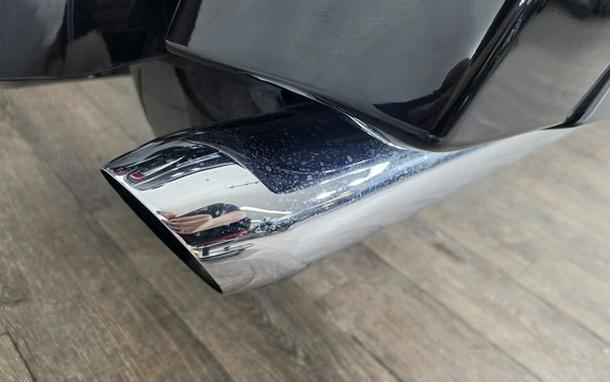 2022 Indian Pursuit Limited Black Metallic
