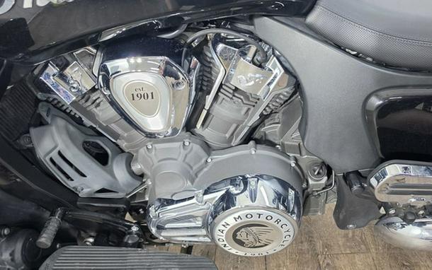 2022 Indian Pursuit Limited Black Metallic