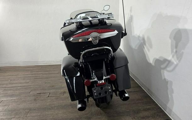 2022 Indian Pursuit Limited Black Metallic