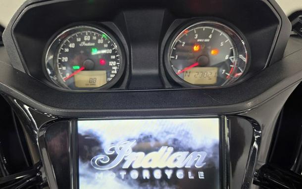 2022 Indian Pursuit Limited Black Metallic