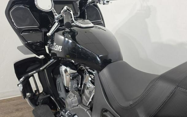 2022 Indian Pursuit Limited Black Metallic