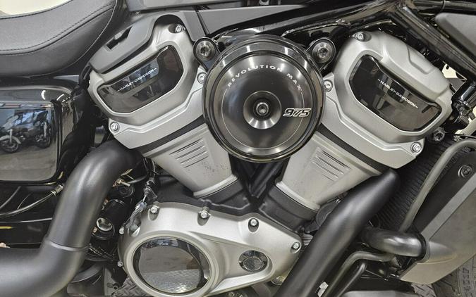 2022 Harley-Davidson® Nightster™ Gunship Gray