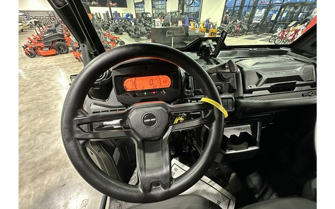 2025 Can-Am DEFENDER MAX LONESTAR CAB HD10