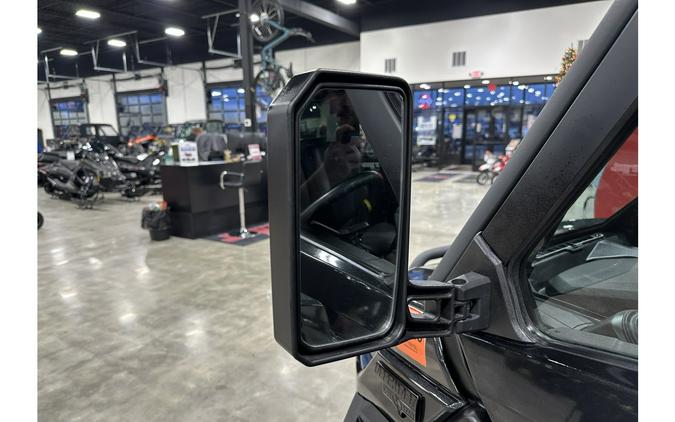 2025 Can-Am DEFENDER MAX LONESTAR CAB HD10