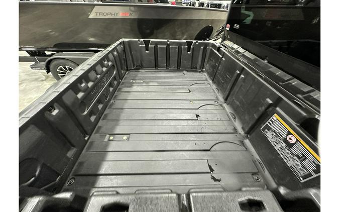 2025 Can-Am DEFENDER MAX LONESTAR CAB HD10