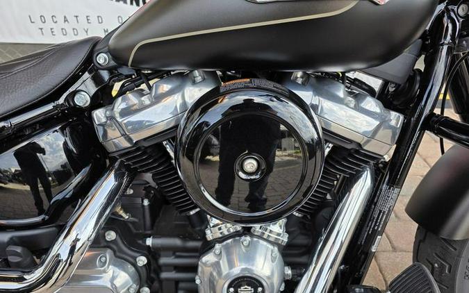 2021 Harley-Davidson® FLSL - Softail Slim®