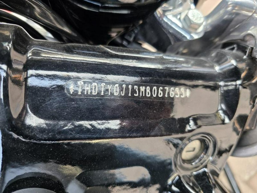 2021 Harley-Davidson® FLSL - Softail Slim®