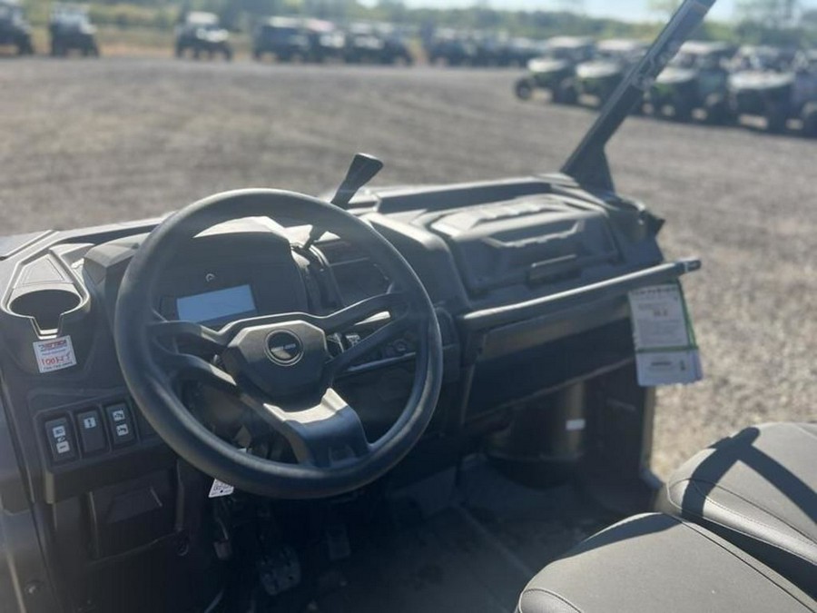 2026 Can-Am Defender 6X6 XT HD10