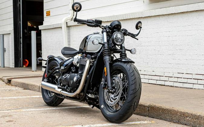 2024 Triumph Bonneville Bobber Jet Black/Ash Gray