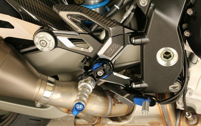 2026 BMW M 1000 R