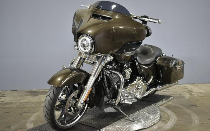 2021 Harley-Davidson Sport Glide river rock gray