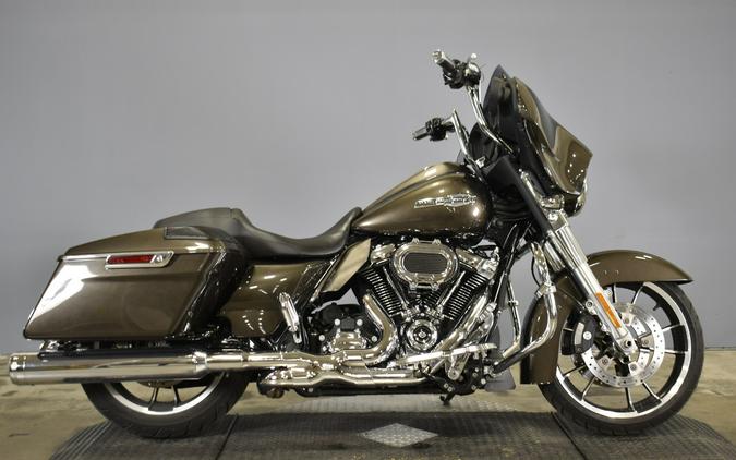 2021 Harley-Davidson Sport Glide river rock gray