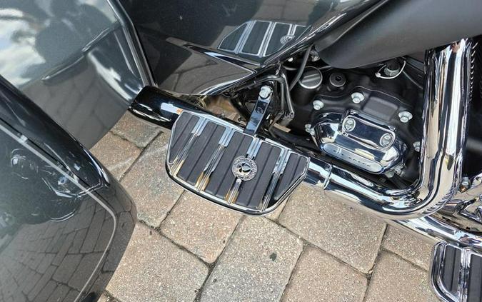 2025 Harley-Davidson® FLHTCUTG - Tri Glide® Ultra
