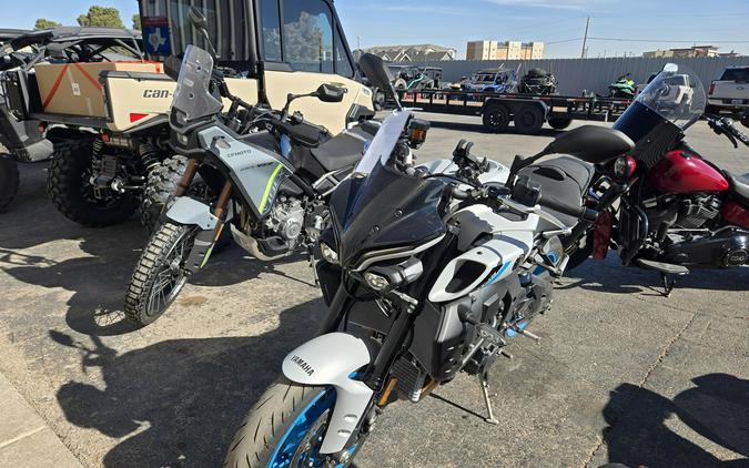 2025 YAMAHA MT-10