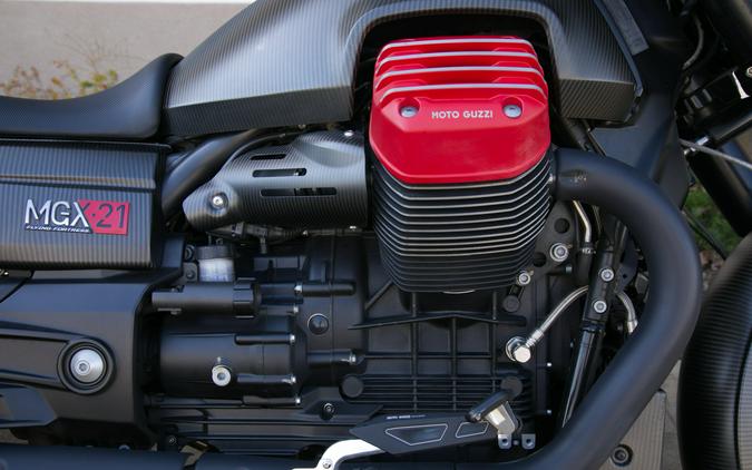 2017 MOTO GUZZI MGX
