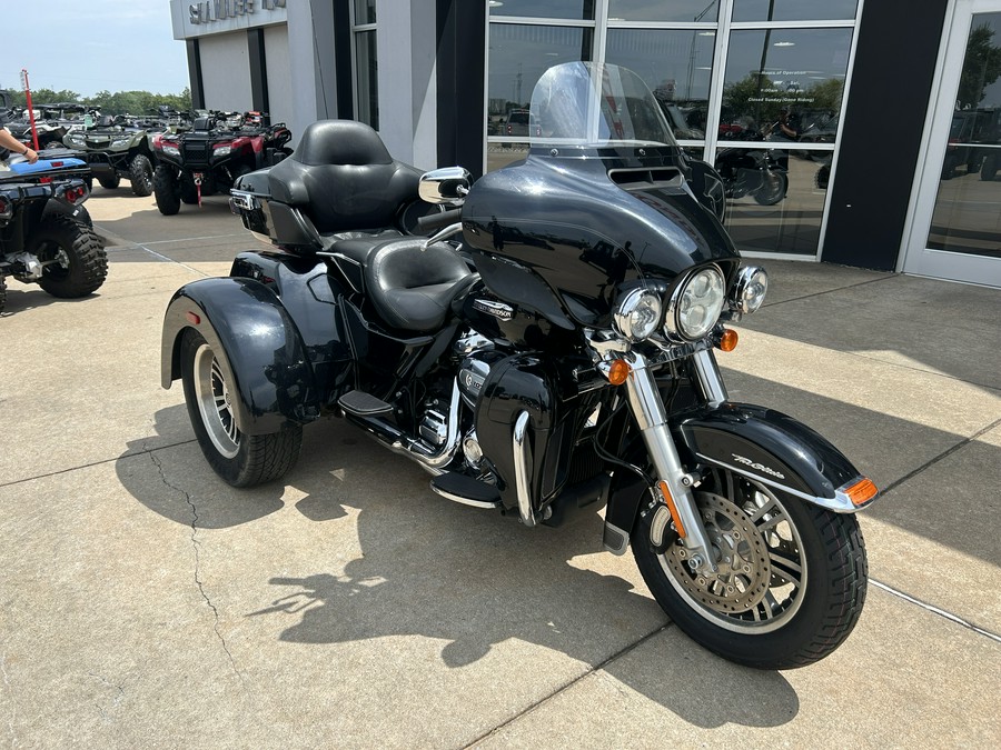 2018 Harley-Davidson® TRIGLIDE