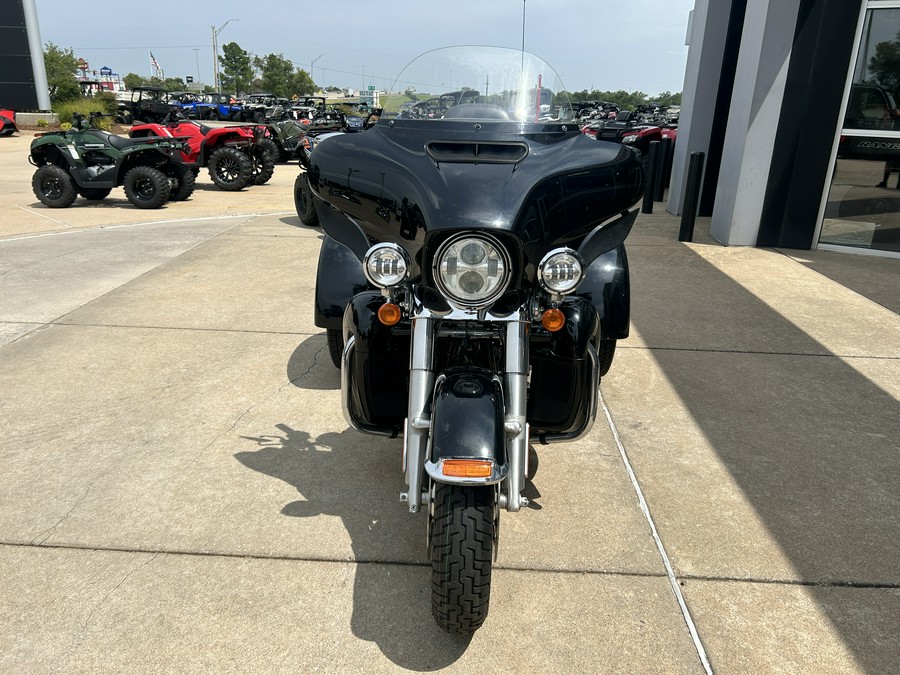 2018 Harley-Davidson® TRIGLIDE