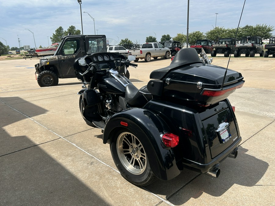 2018 Harley-Davidson® TRIGLIDE