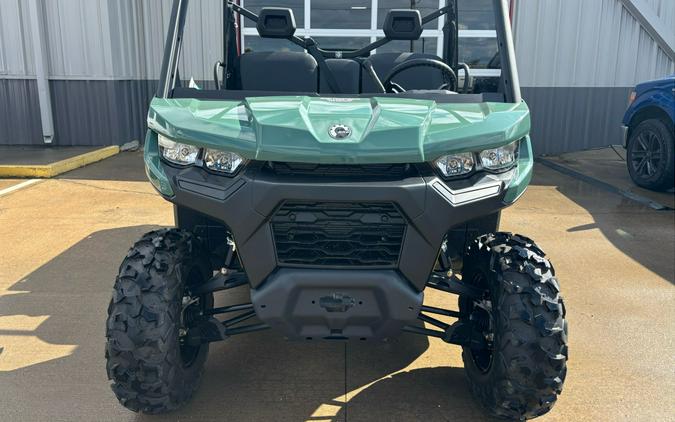 2026 Can-Am Defender HD7