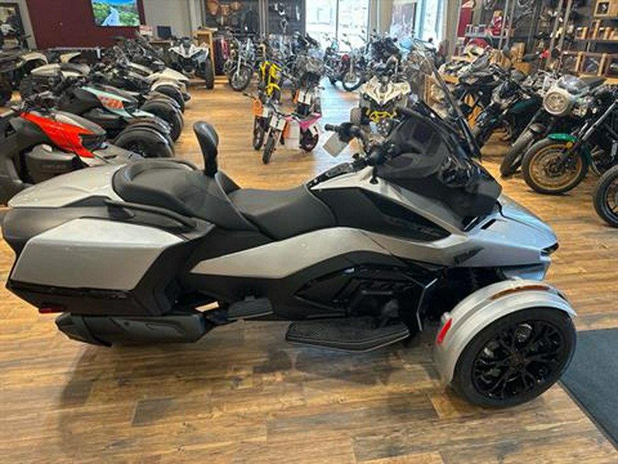 2023 Can-Am Spyder RT