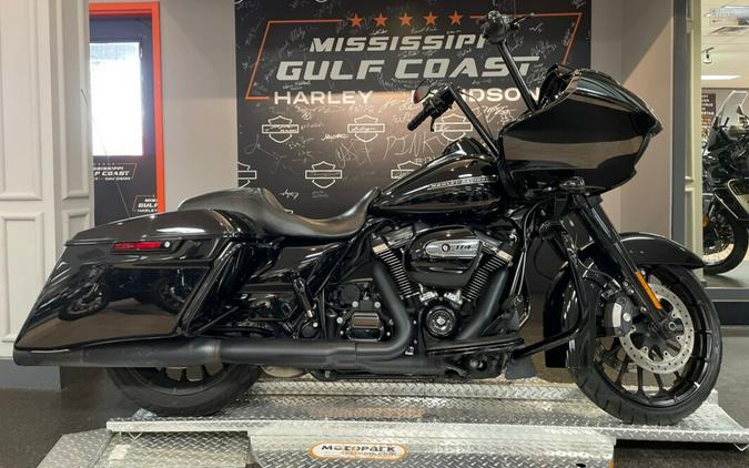 FLTRXS 2019 Road Glide® Special