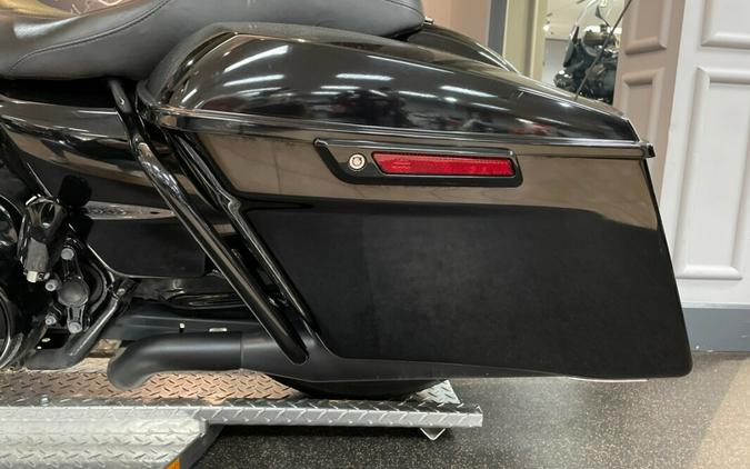 FLTRXS 2019 Road Glide® Special