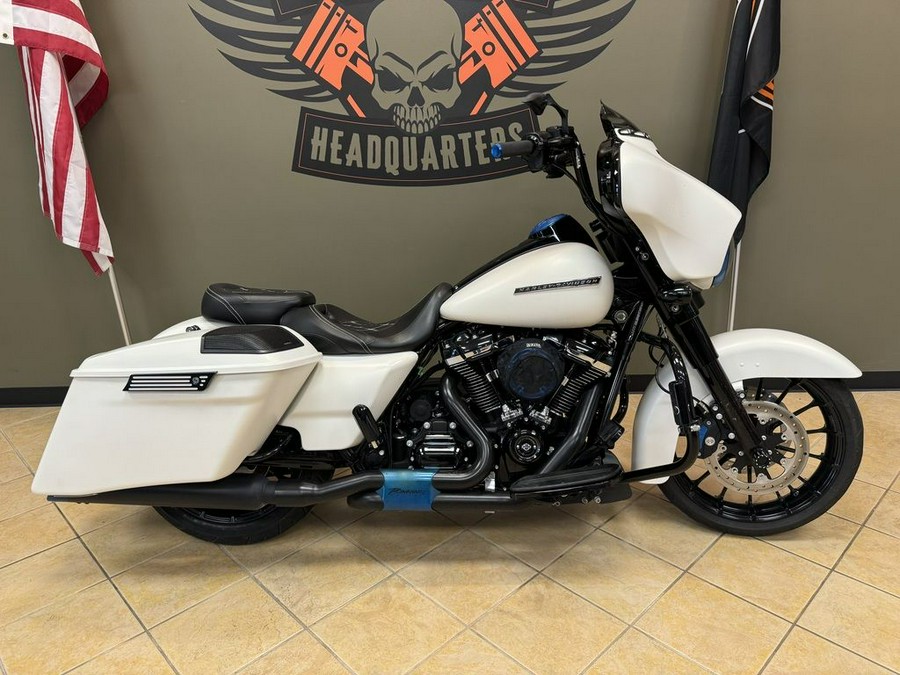 2018 Harley-Davidson Street Glide® Special