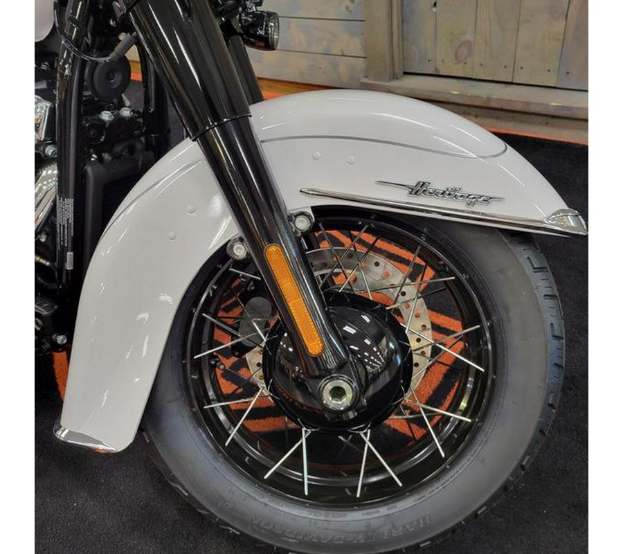 2025 Harley-Davidson® FLHC - Heritage Classic