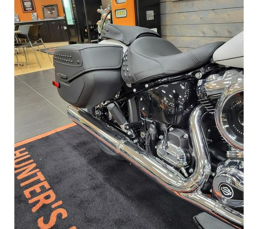 2025 Harley-Davidson® FLHC - Heritage Classic