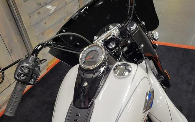 2025 Harley-Davidson® FLHC - Heritage Classic