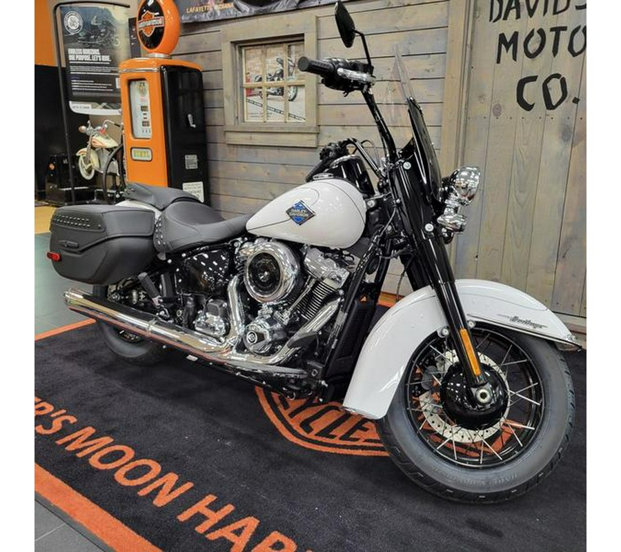 2025 Harley-Davidson® FLHC - Heritage Classic