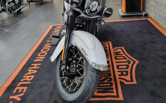2025 Harley-Davidson® FLHC - Heritage Classic