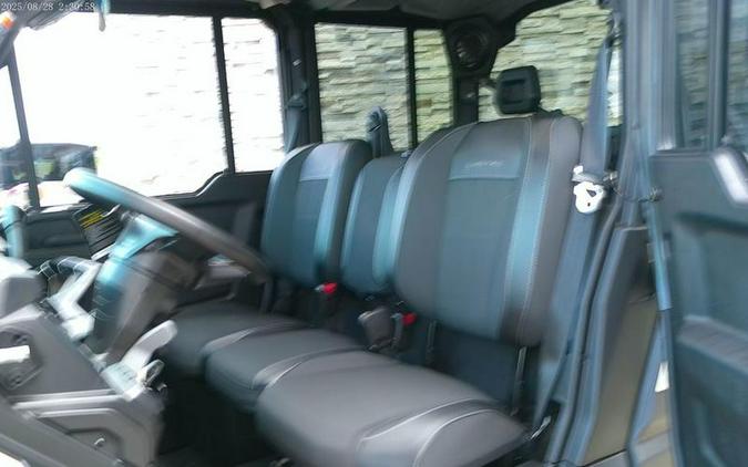 2026 Can-Am® Defender MAX Limited HD11 Desert Tan & Carbon Black