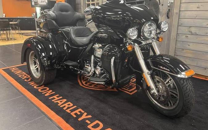 2018 Harley-Davidson® FLHTCUTG - Tri Glide® Ultra