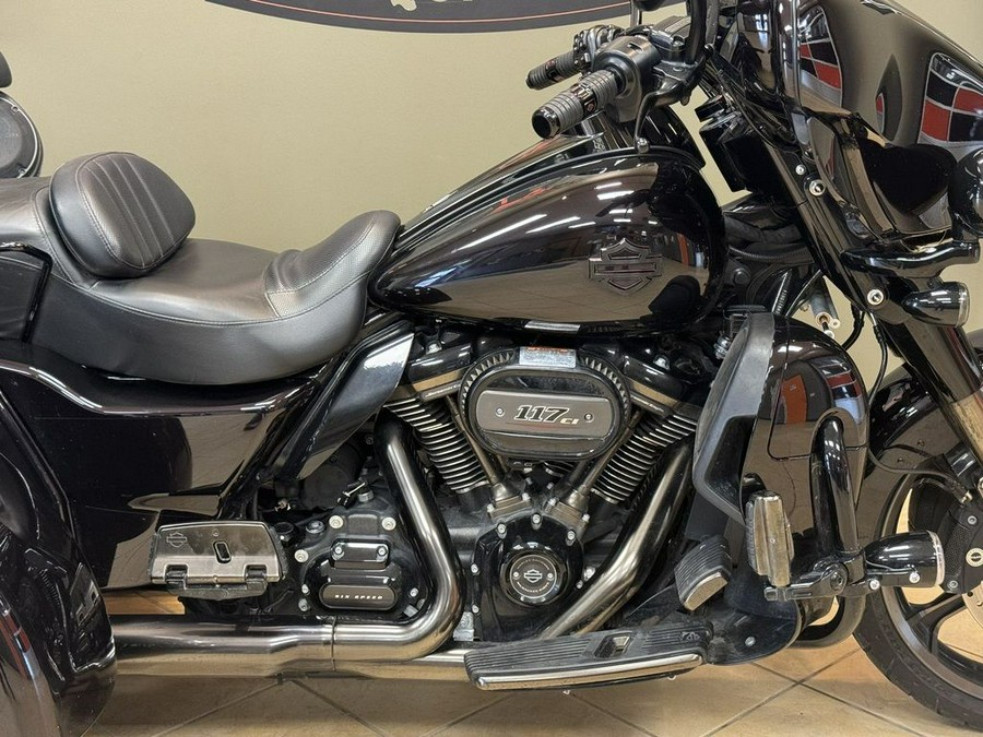 2021 Harley-Davidson Trike CVO™ Tri Glide®