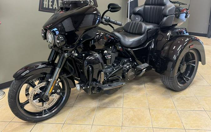 2021 Harley-Davidson Trike CVO™ Tri Glide®