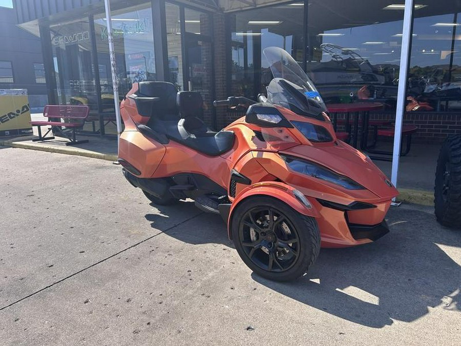 2019 Can-Am® Spyder® RT Limited Dark