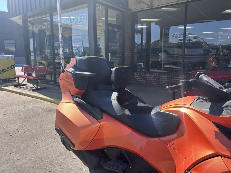 2019 Can-Am® Spyder® RT Limited Dark