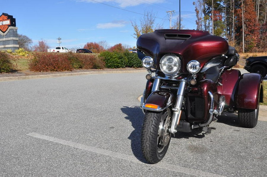 2019 Harley-Davidson® FLHTCUTG - Tri Glide® Ultra